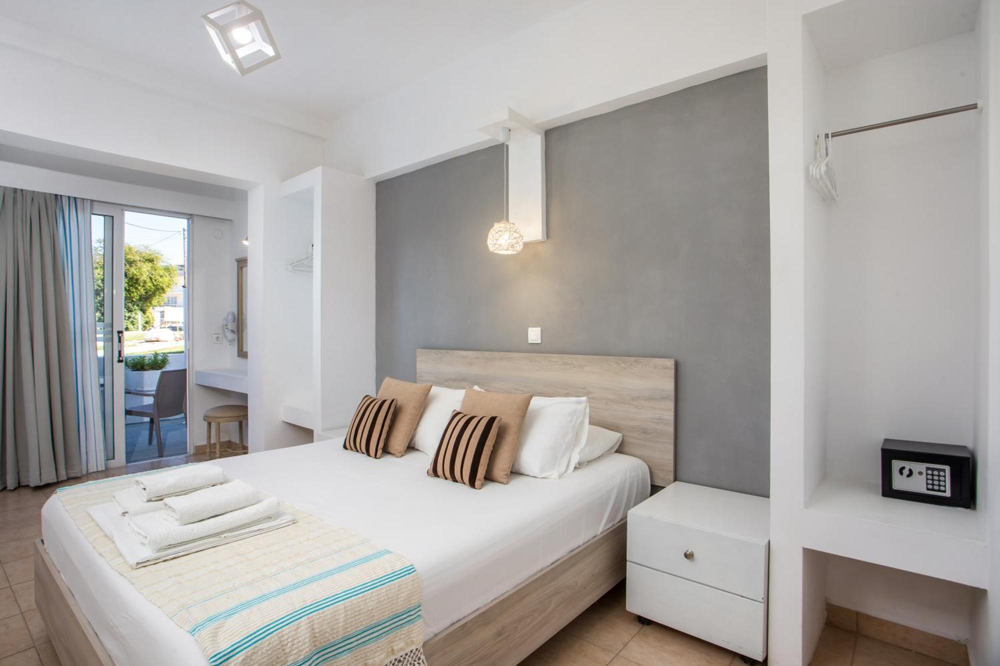 Mando Living -faliraki Aparthotel 2*